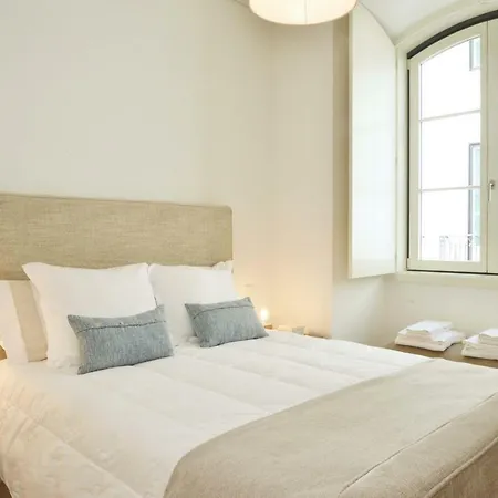 Trendy Chic - Checkinhome アパート